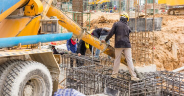Confiança do setor da construção civil segue firme, apesar de leve queda nas atividades em Maio, indica CNI